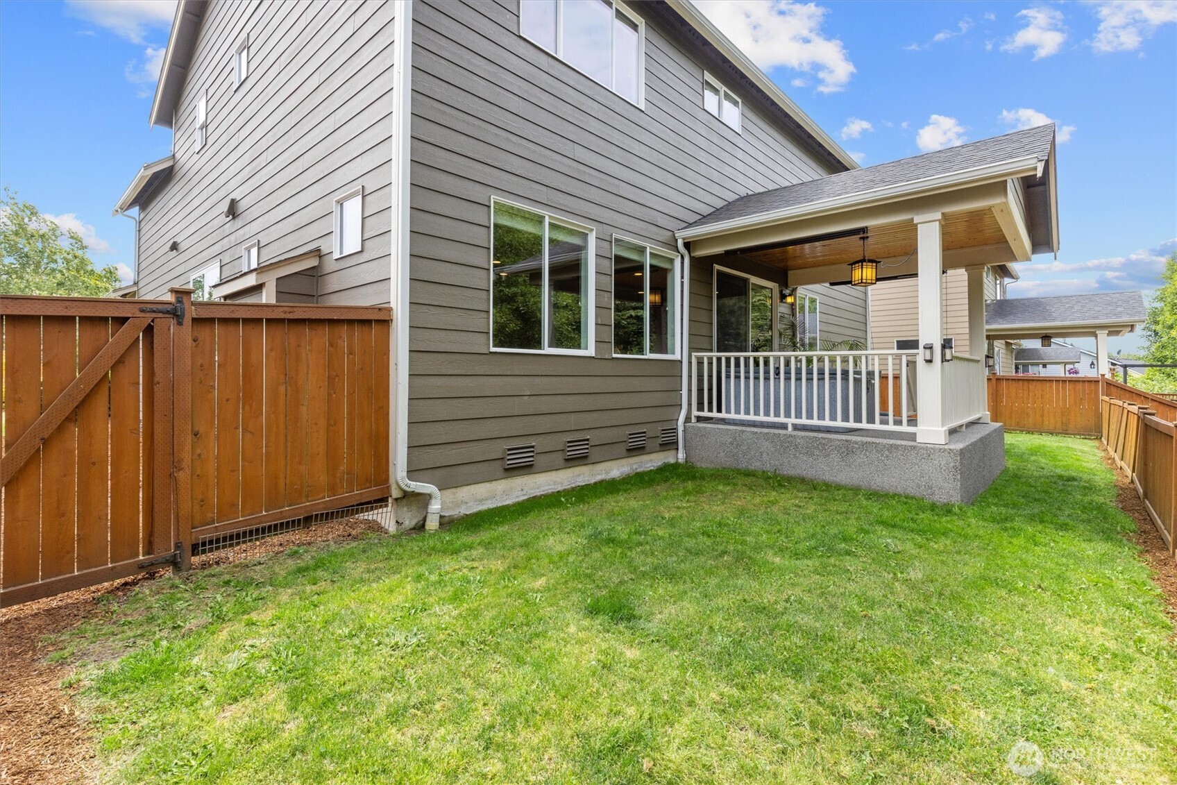 4702 Mount Baker Loop