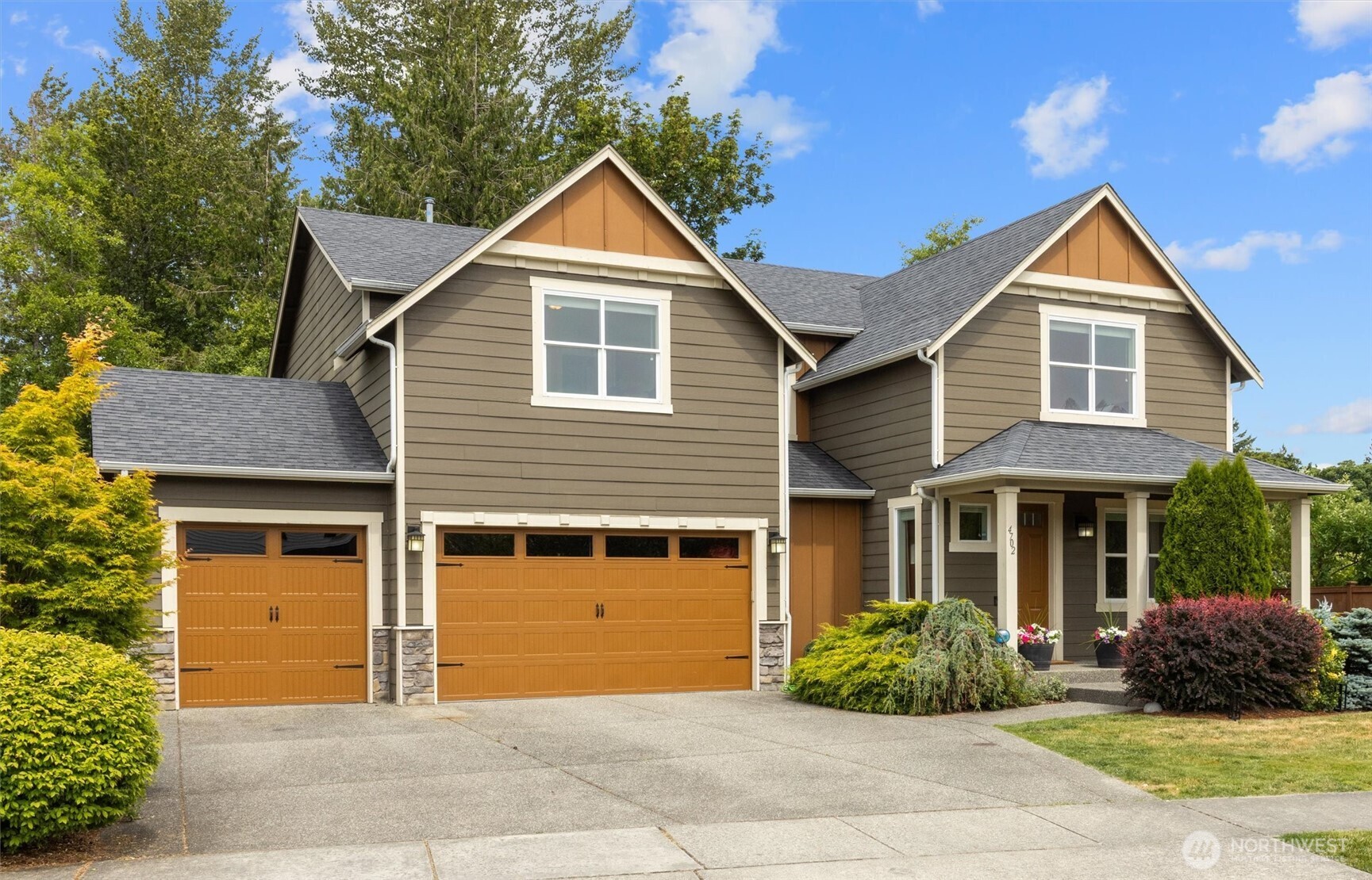 4702 Mount Baker Loop