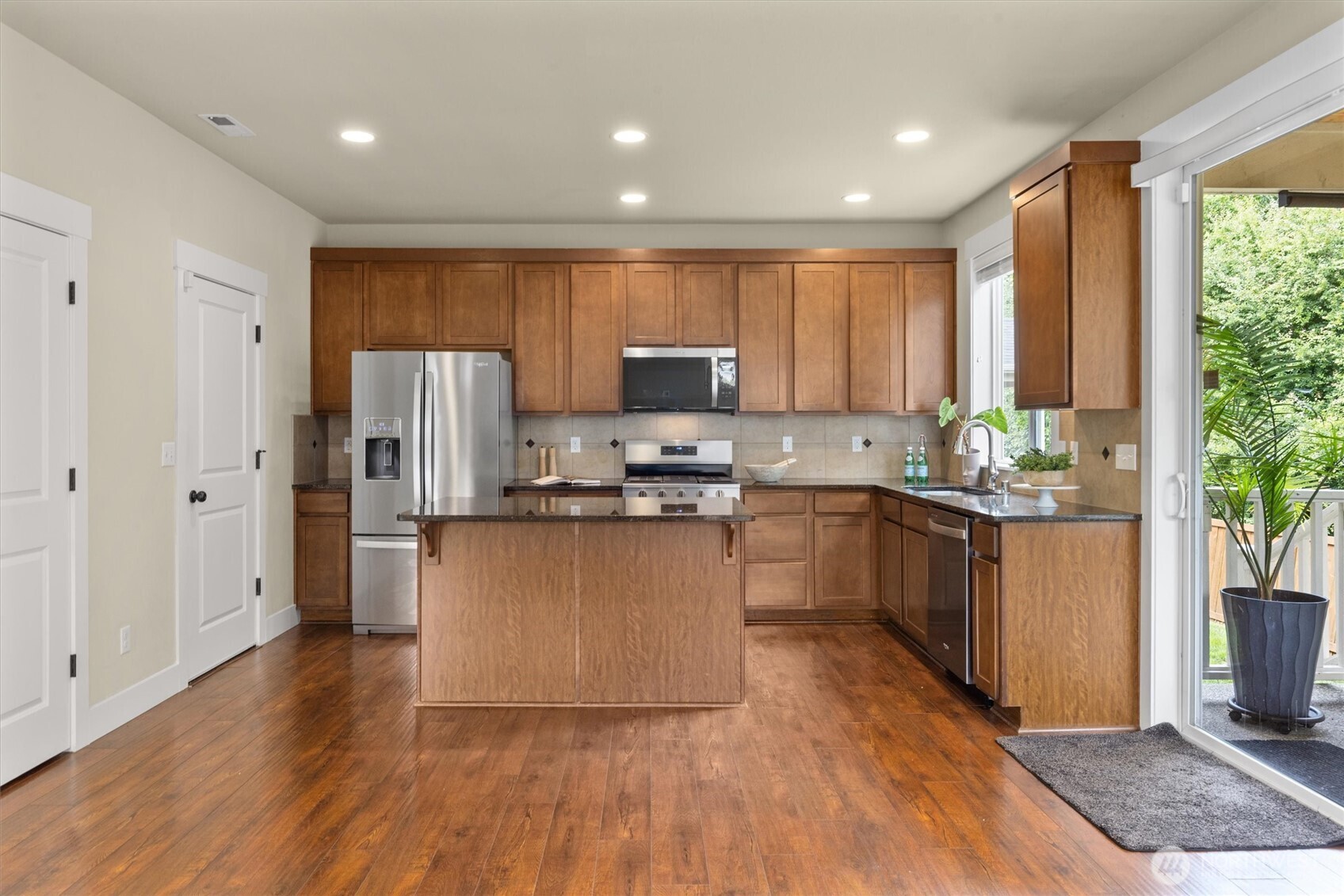 4702 Mount Baker Loop