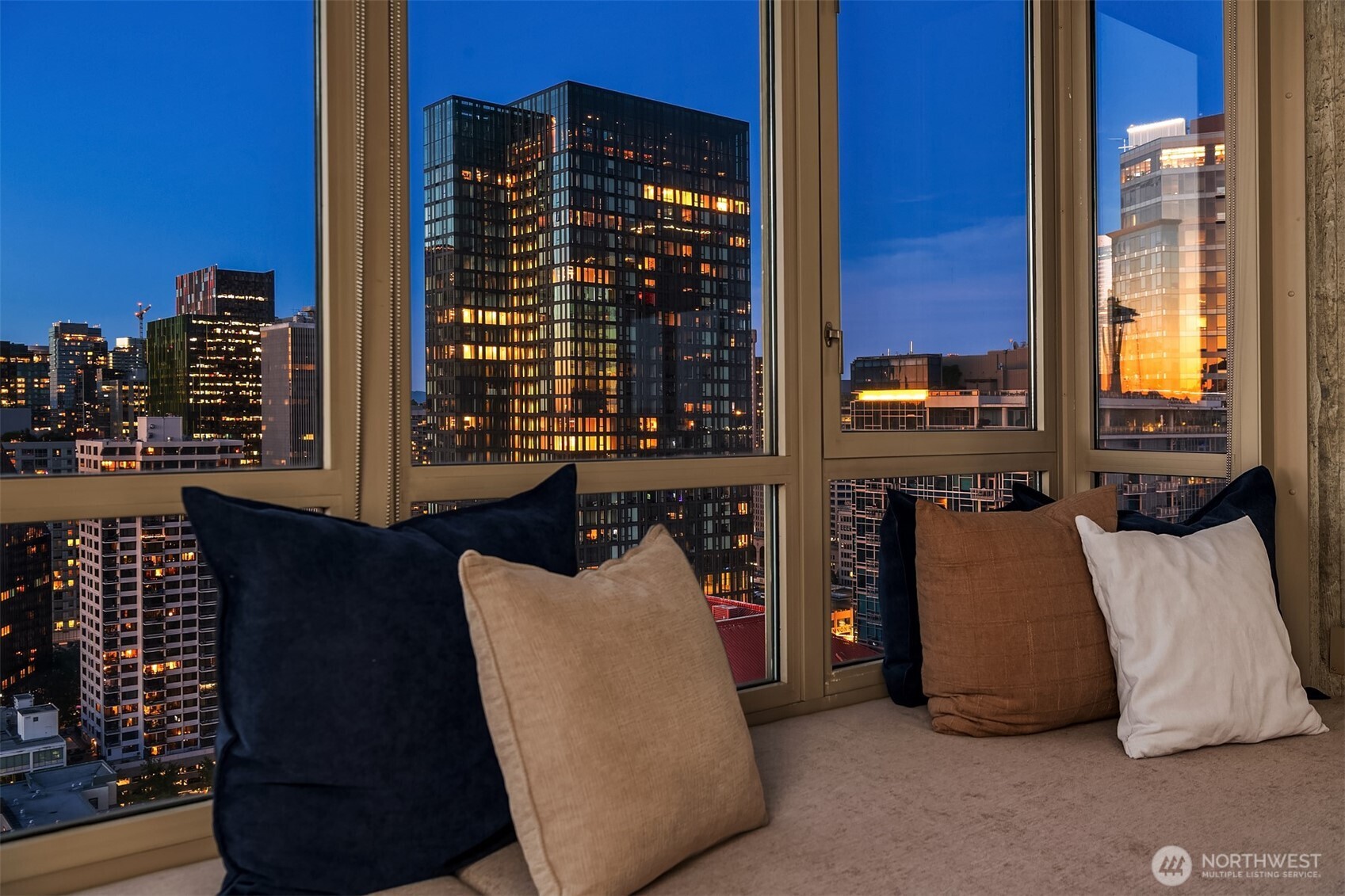 2125 1st Avenue Unit: 3003