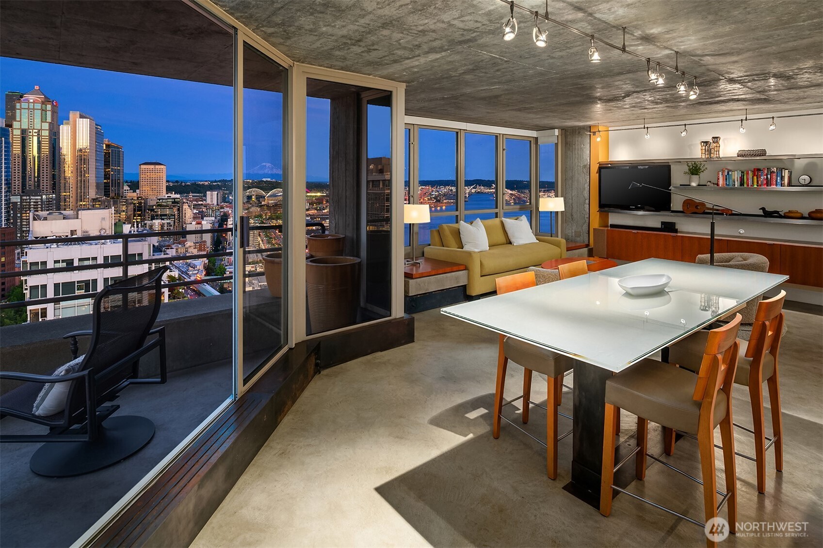 2125 1st Avenue Unit: 3003