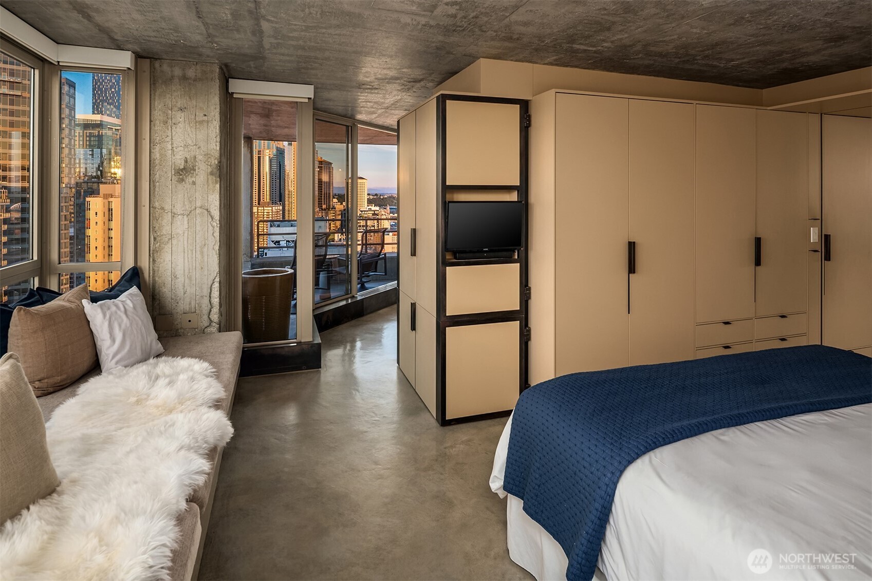 2125 1st Avenue Unit: 3003
