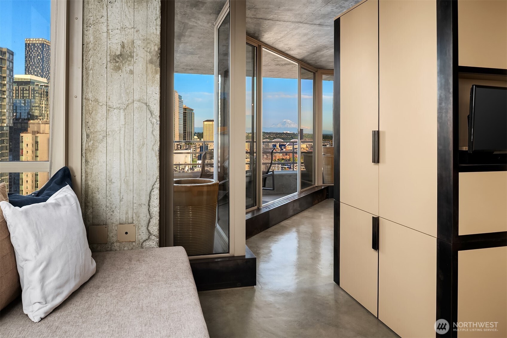 2125 1st Avenue Unit: 3003