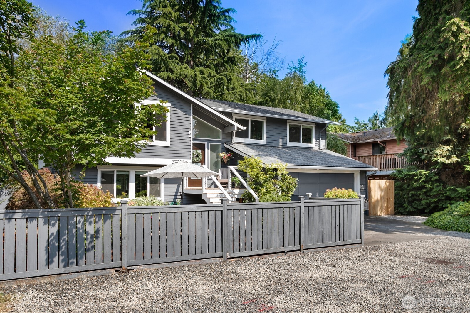 7708 37th Avenue NE