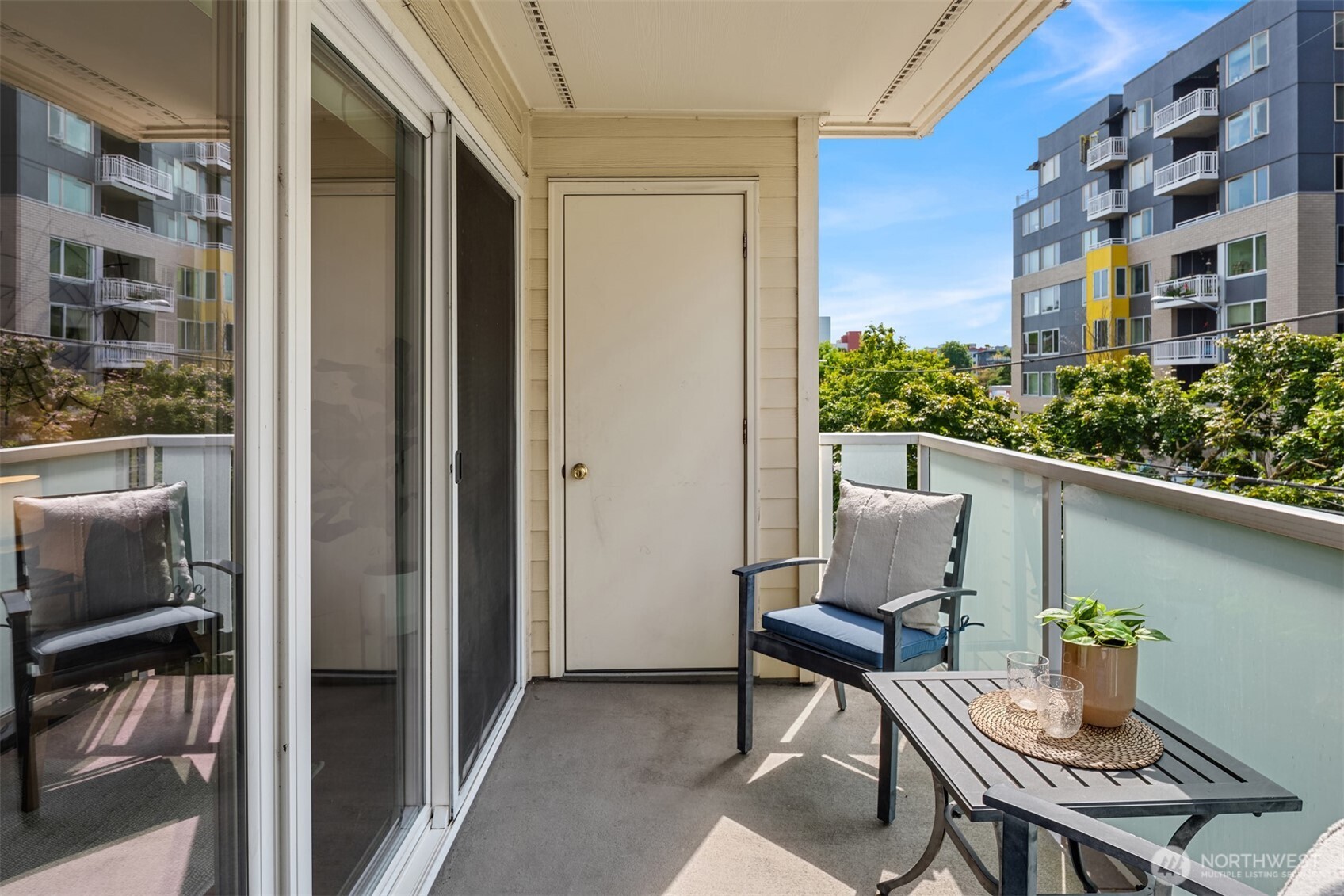 2250 NW 58th Street Unit: 305