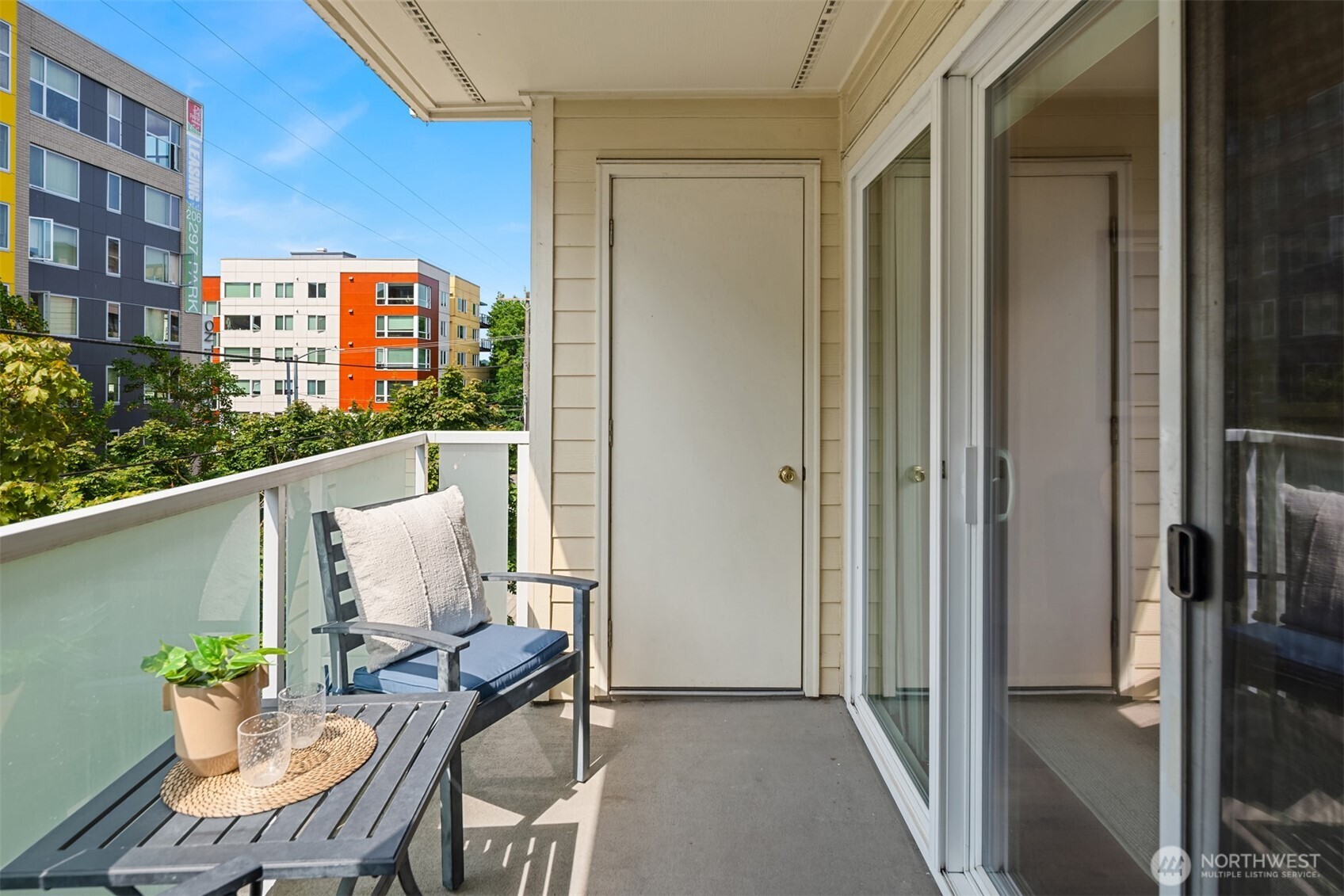 2250 NW 58th Street Unit: 305