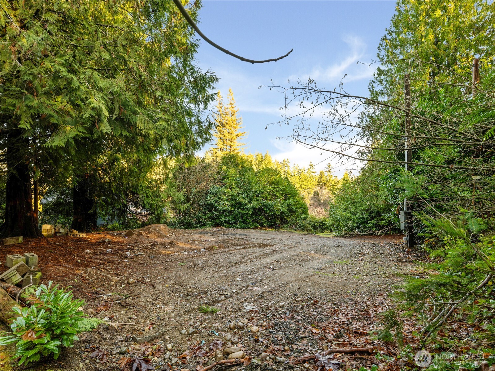1843 Kitsap Lake Road NW