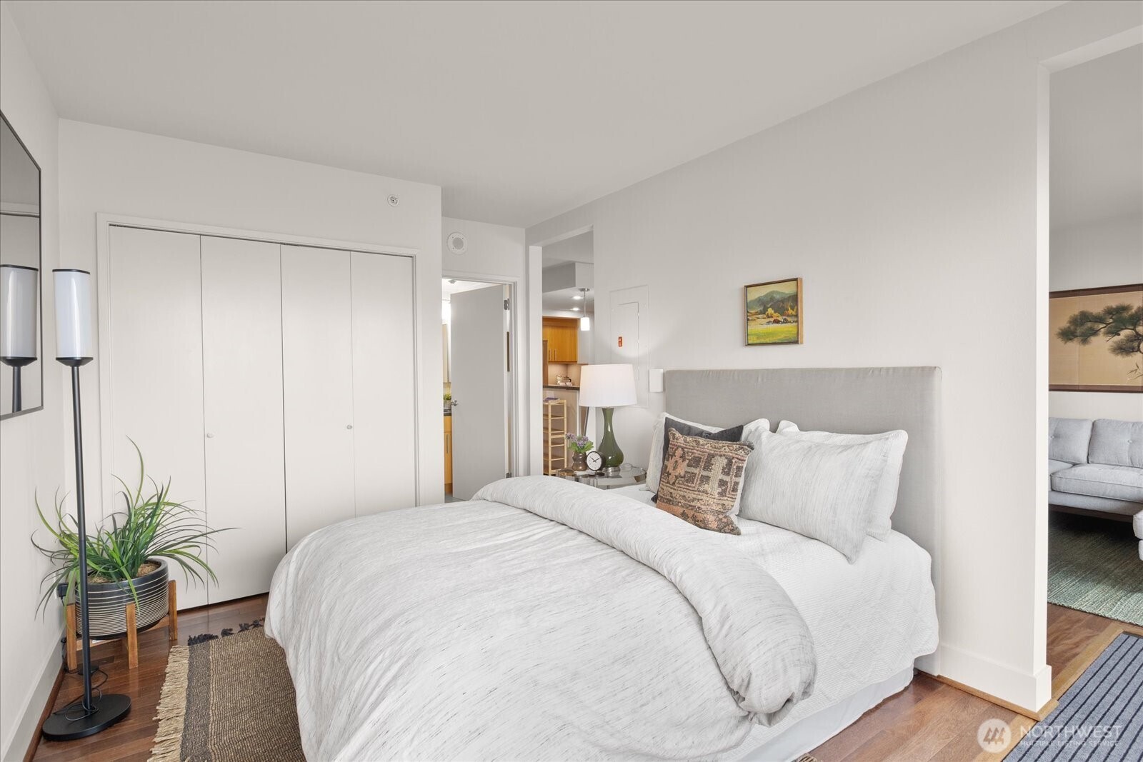 1415 2nd Avenue NE Unit: 1801