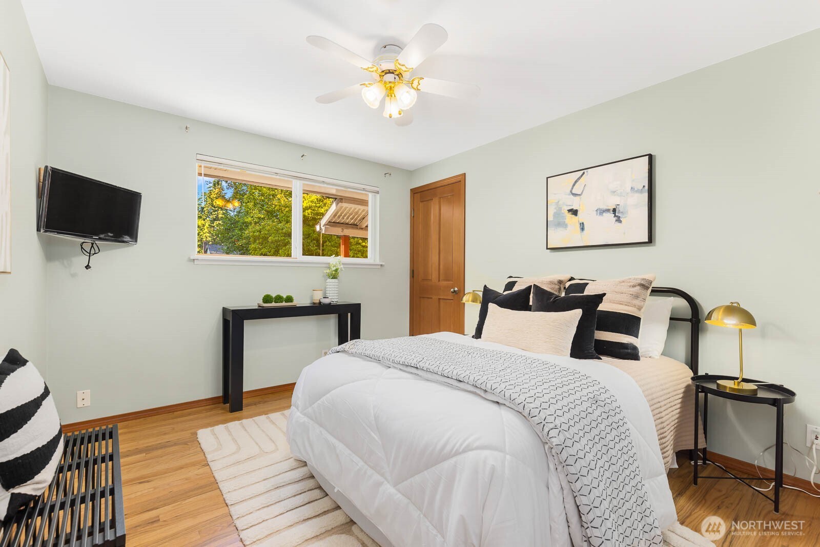 132 NE 130th Street