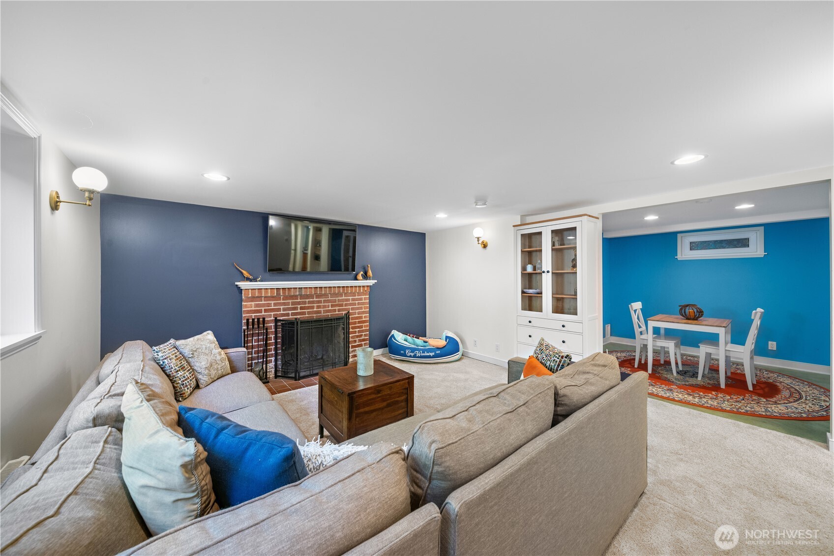 5717 NE 57th Street