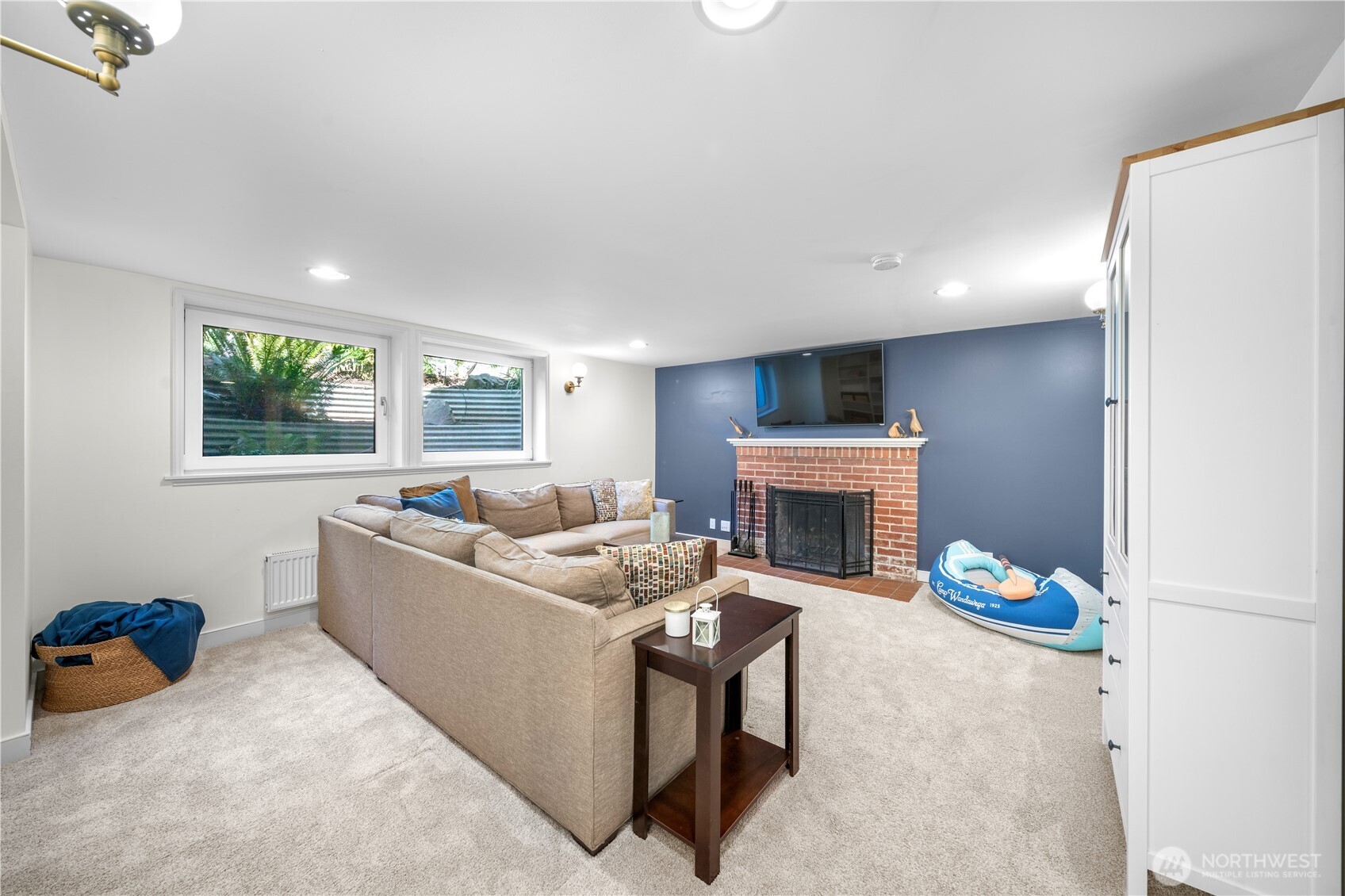 5717 NE 57th Street
