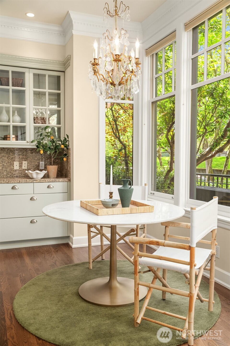 101 W Comstock Street Unit: 101
