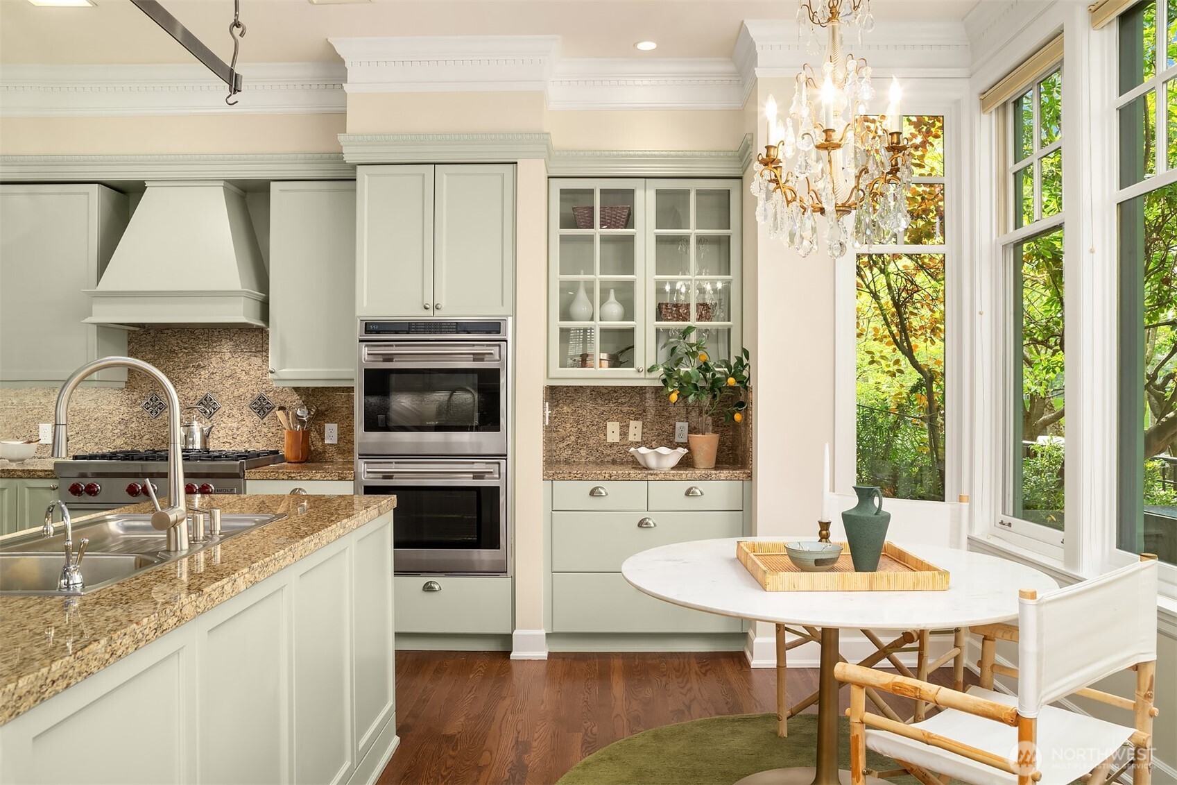 101 W Comstock Street Unit: 101