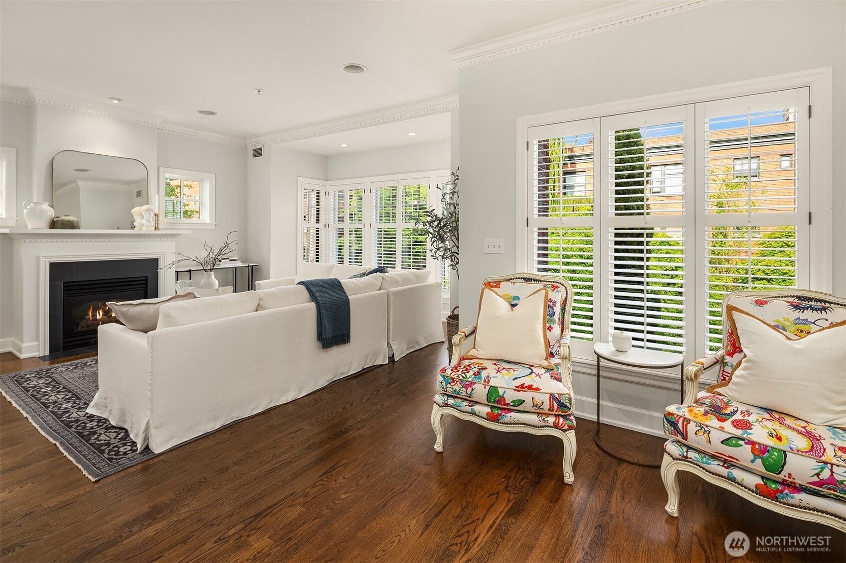 101 W Comstock Street Unit: 101