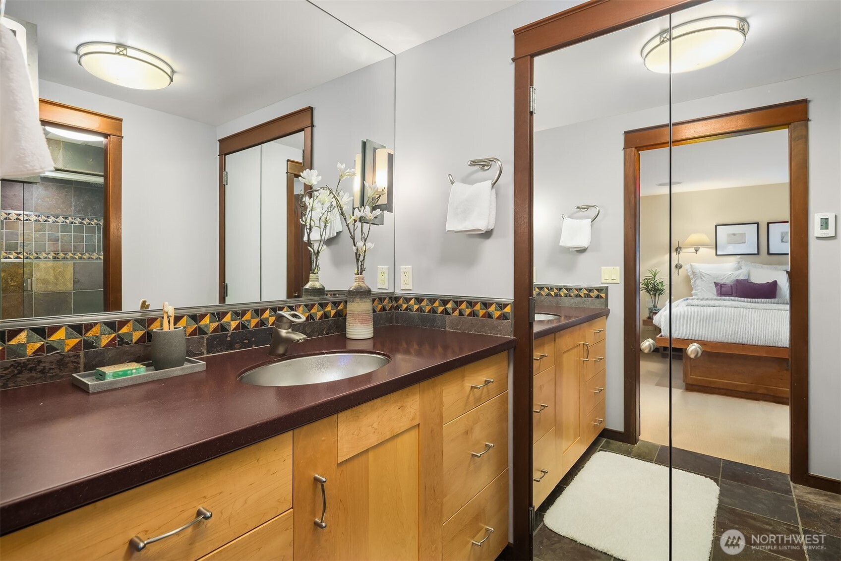 10 E Roanoke Street Unit: 5