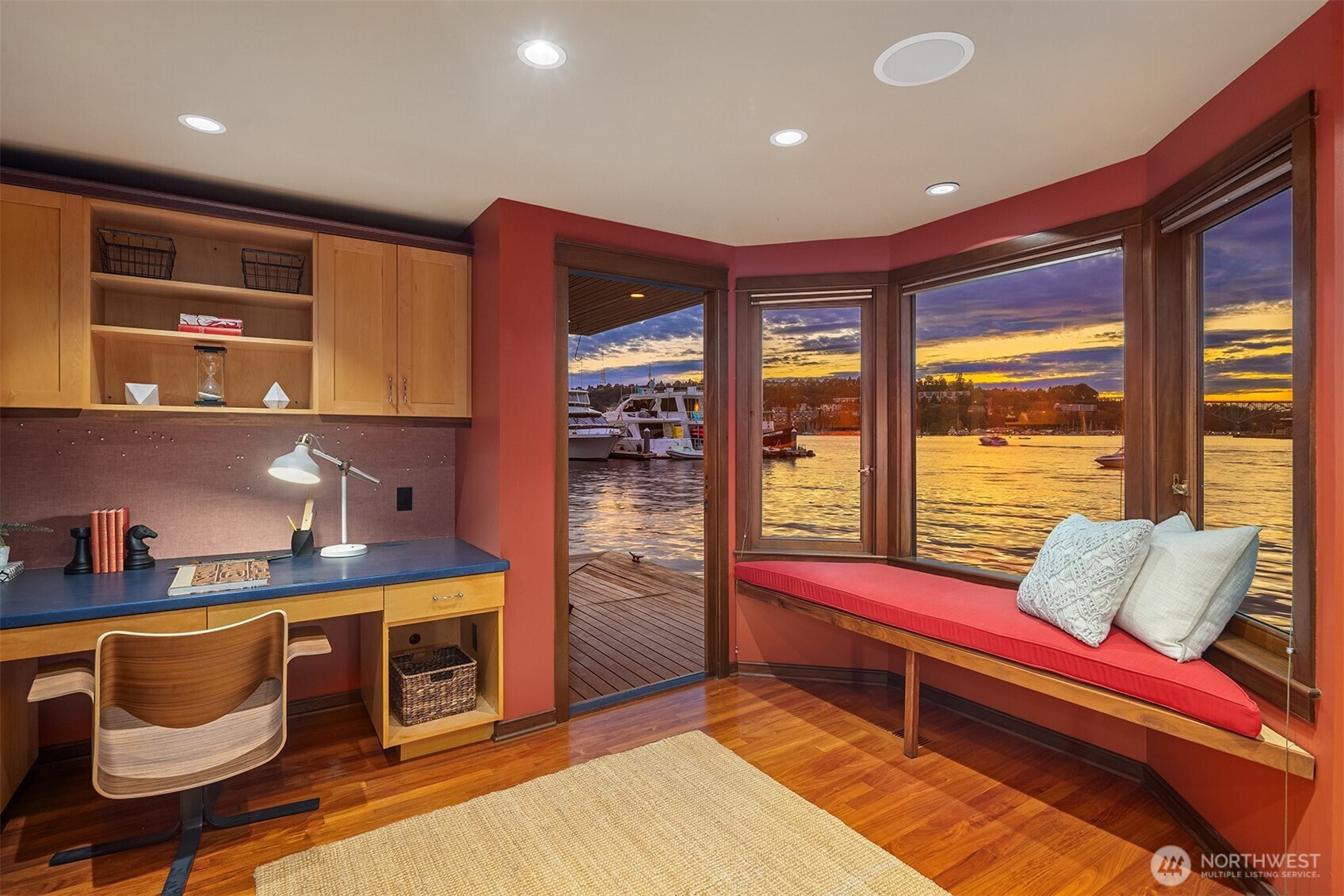 10 E Roanoke Street Unit: 5