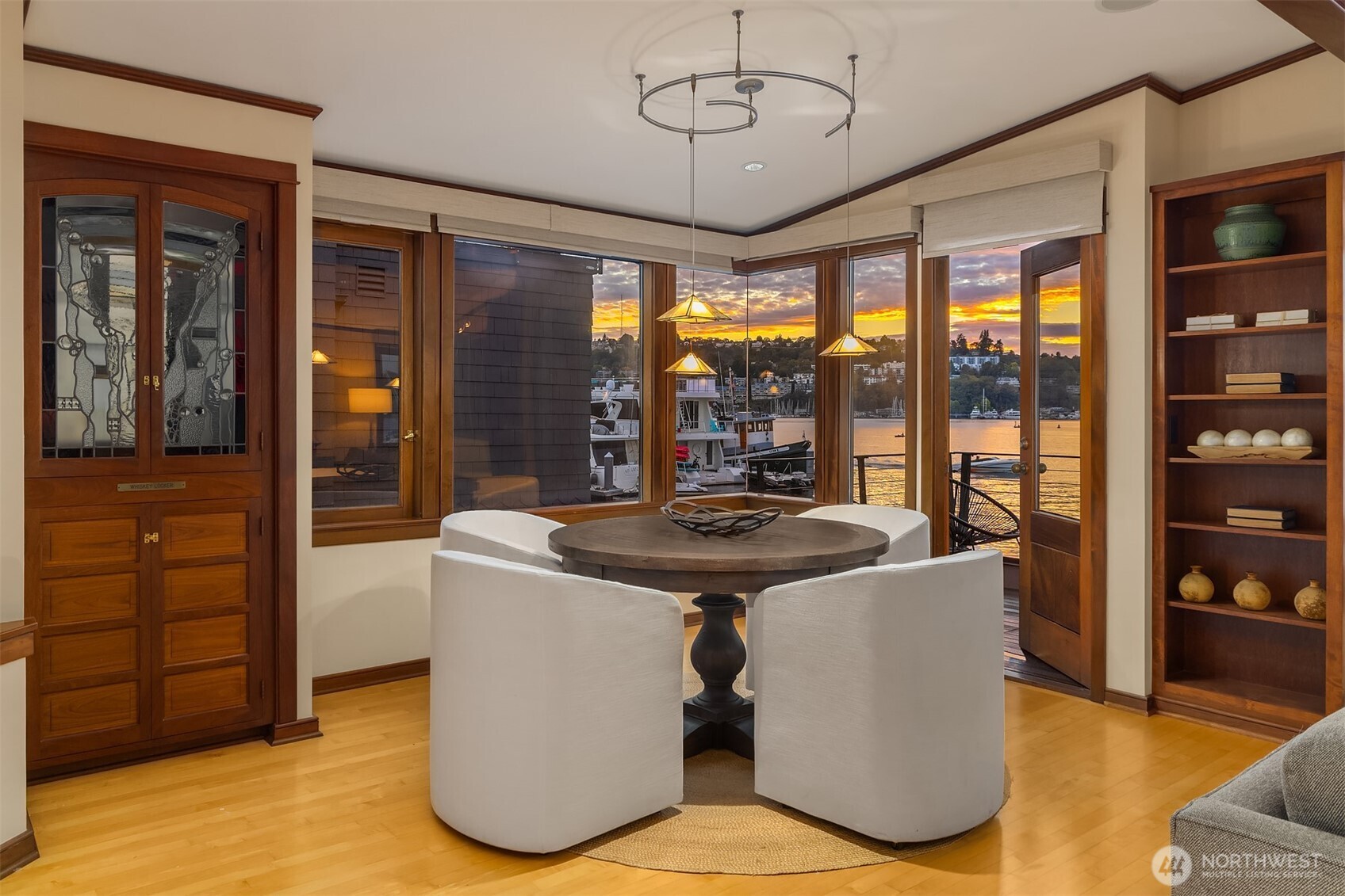 10 E Roanoke Street Unit: 5