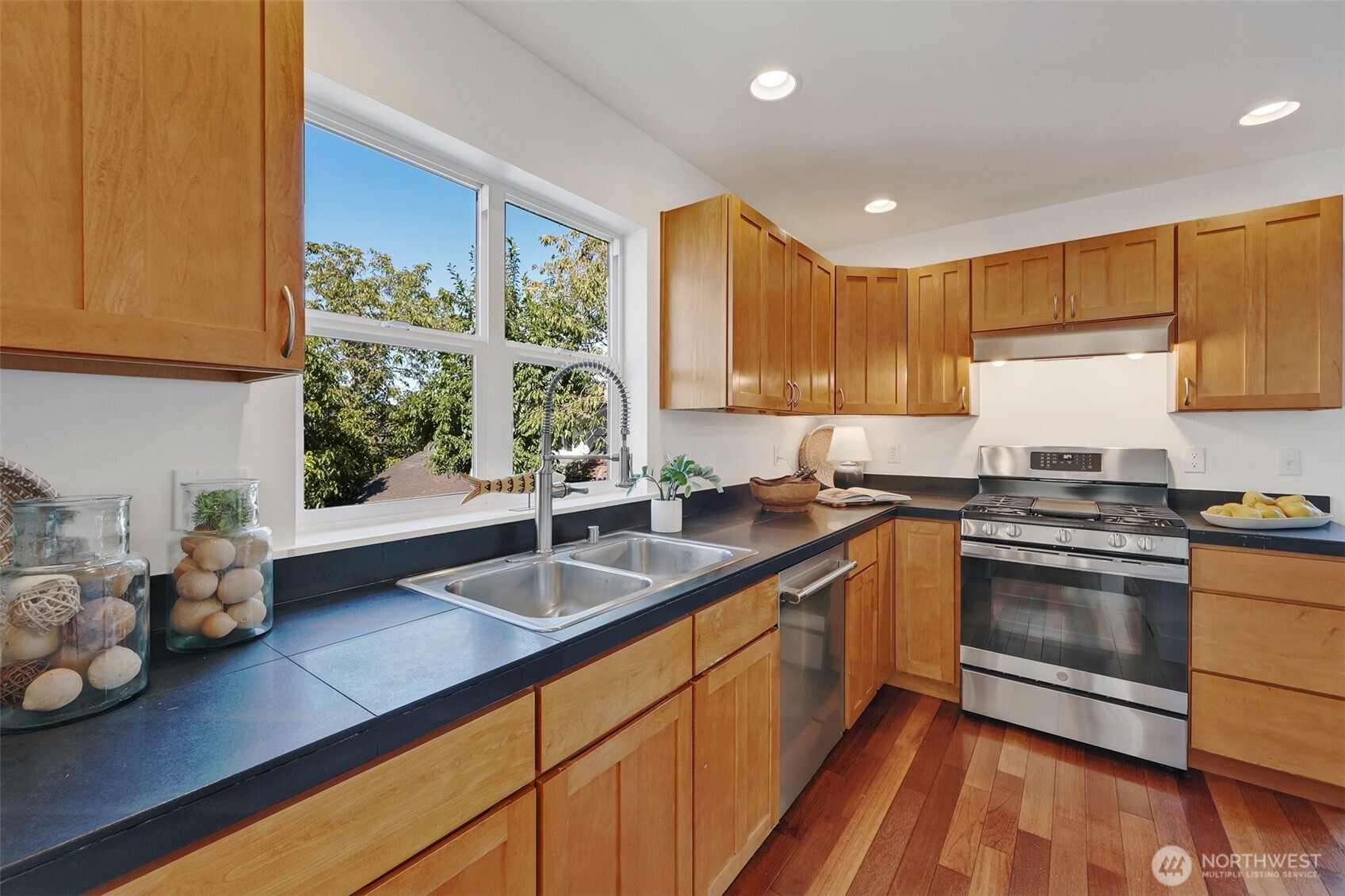 3435 21st Avenue W Unit: B