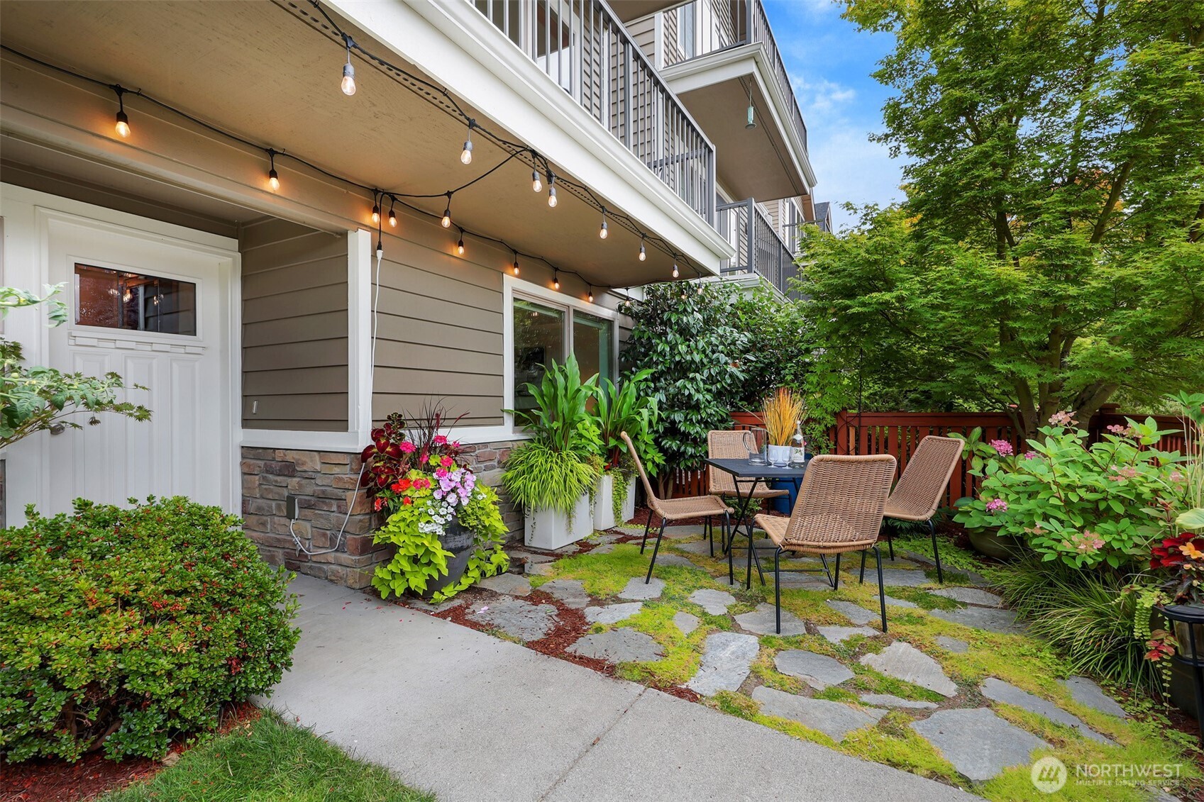 6526 A 42nd Avenue SW