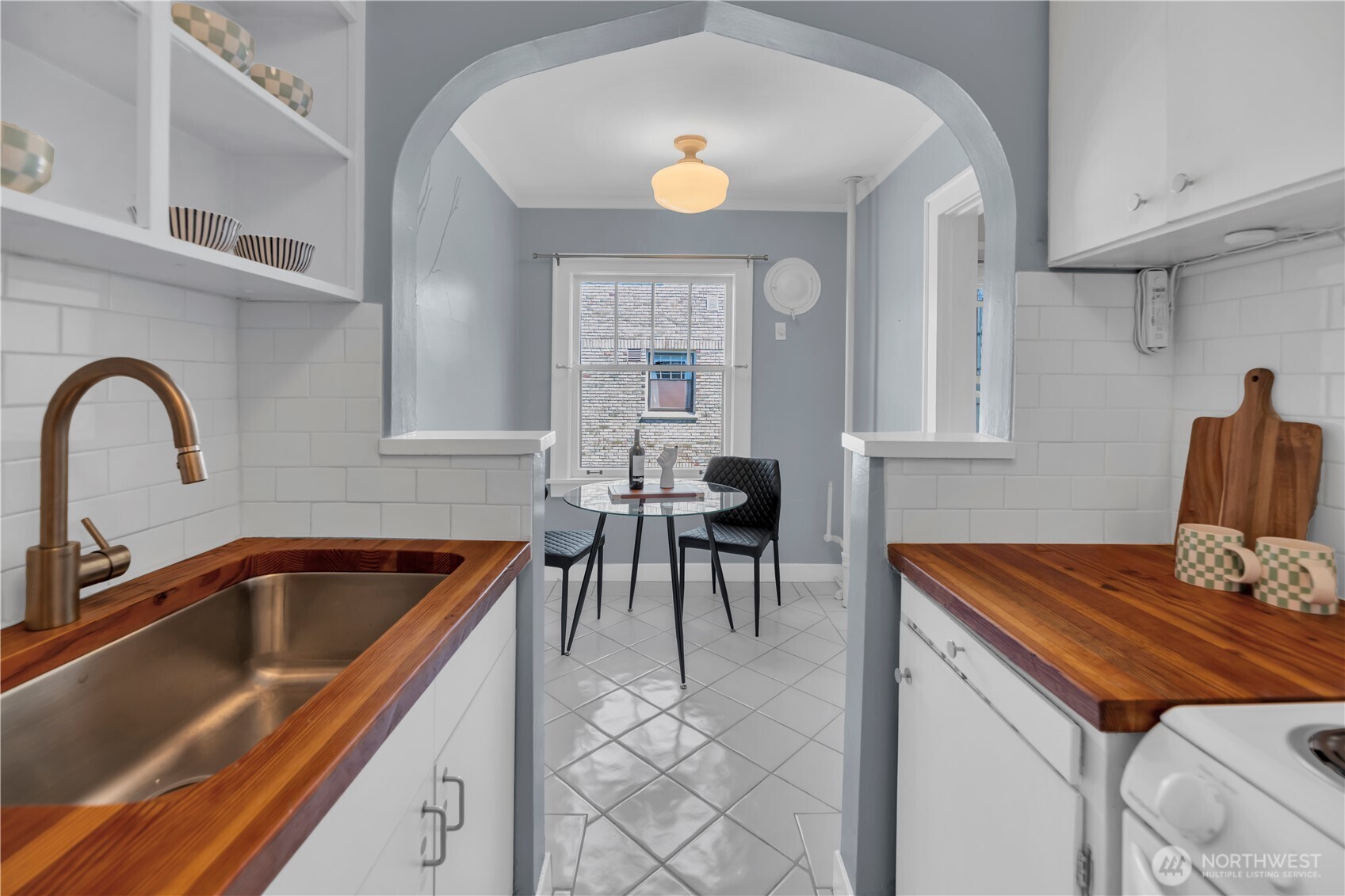 1605 E Olive Street Unit: 301
