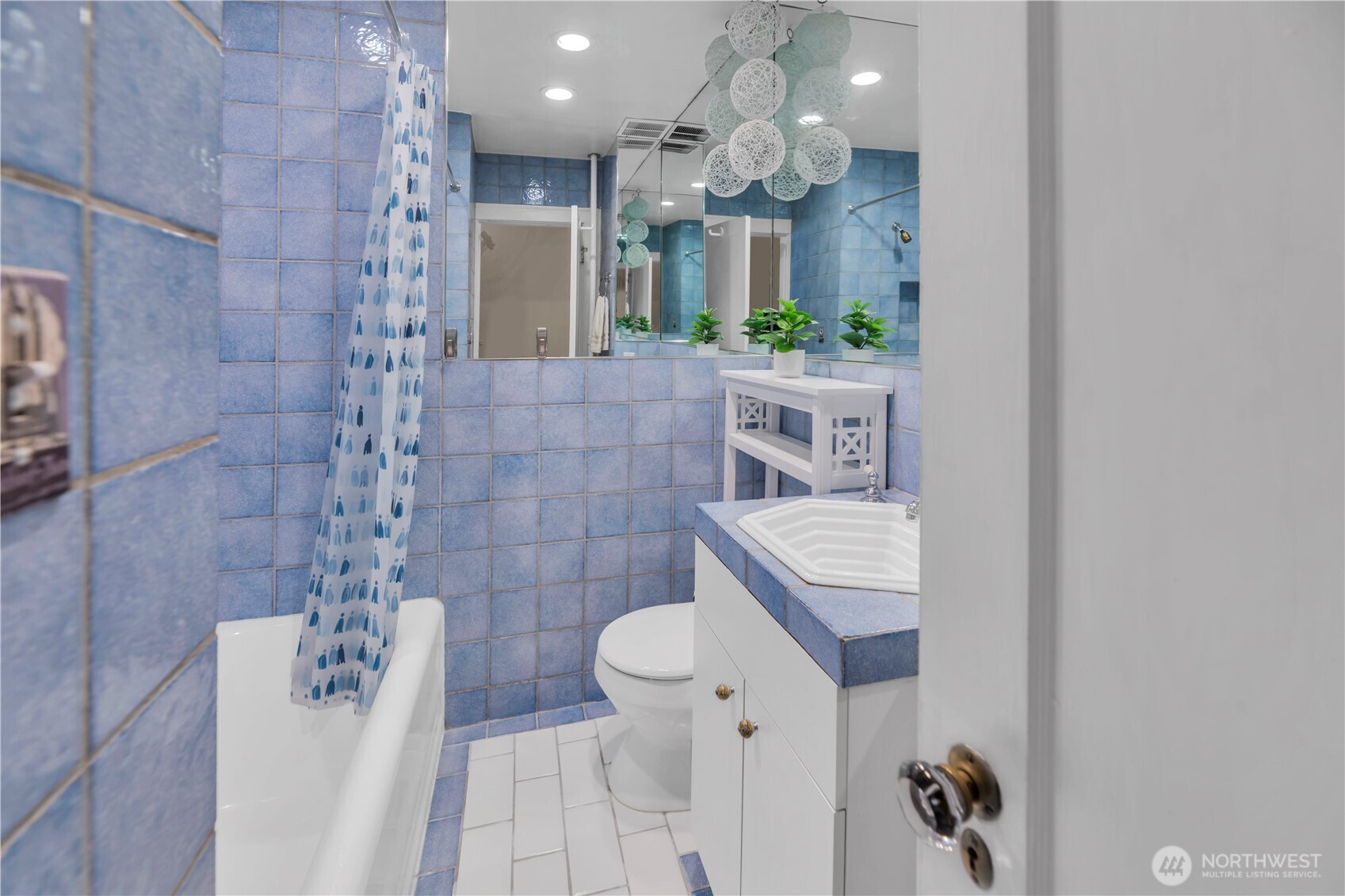 1605 E Olive Street Unit: 301
