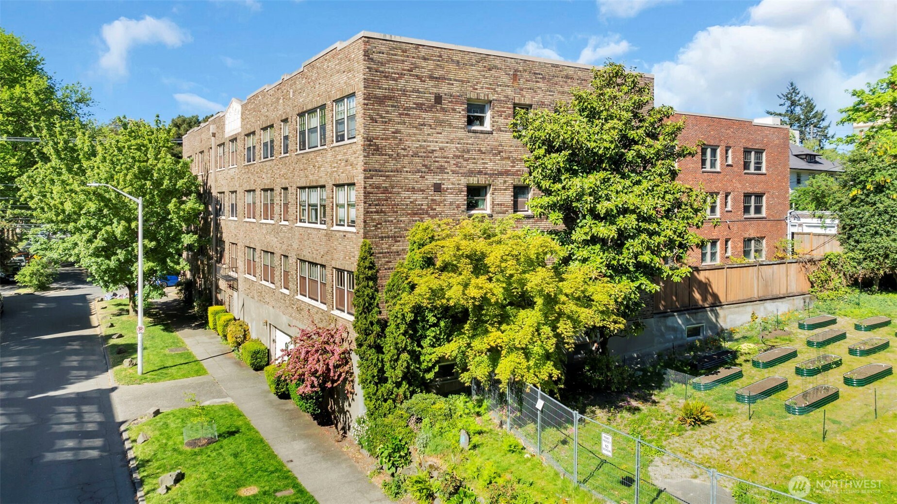1605 E Olive Street Unit: 301