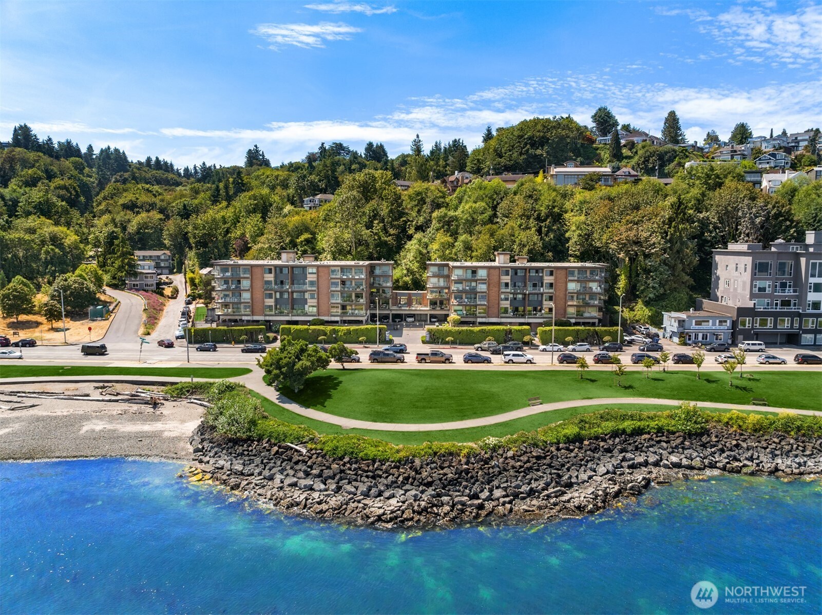 1737 Harbor Avenue SW Unit: S402