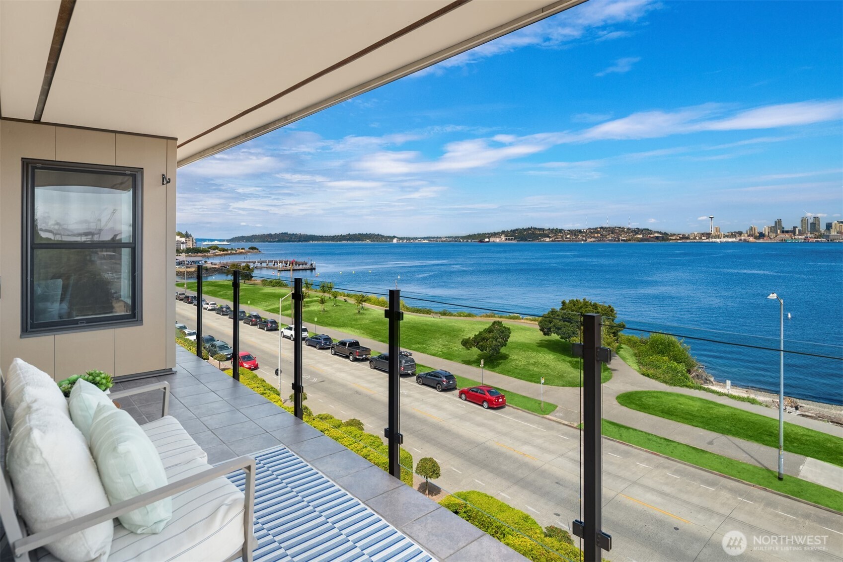 1737 Harbor Avenue SW Unit: S402