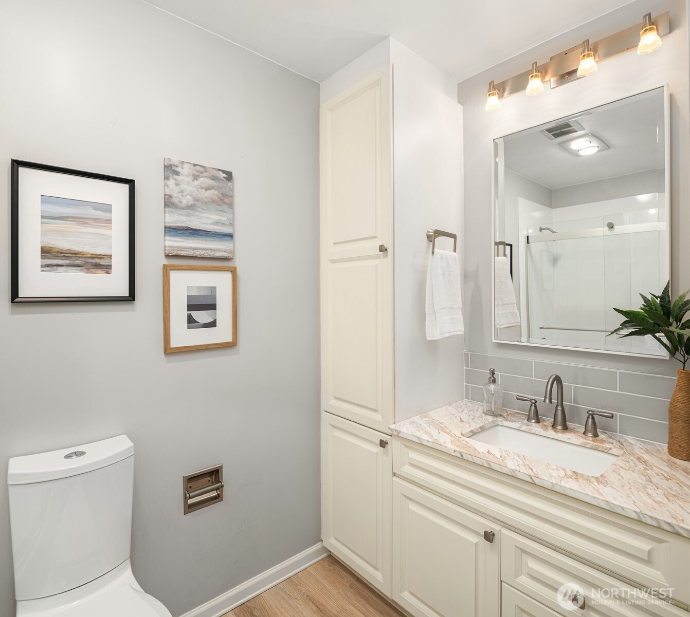 1737 Harbor Avenue SW Unit: S402