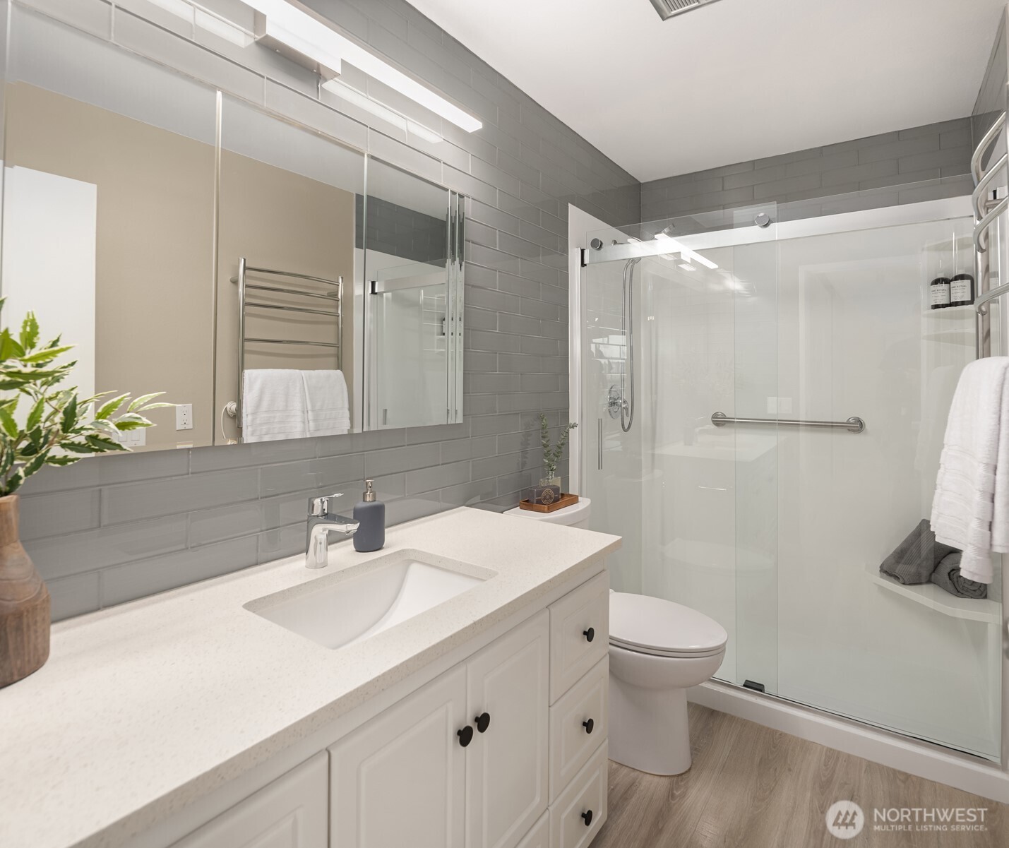 1737 Harbor Avenue SW Unit: S402