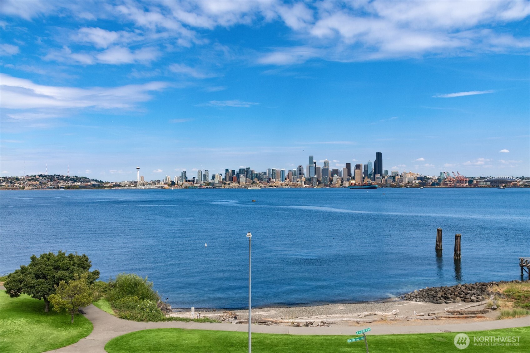 1737 Harbor Avenue SW Unit: S402