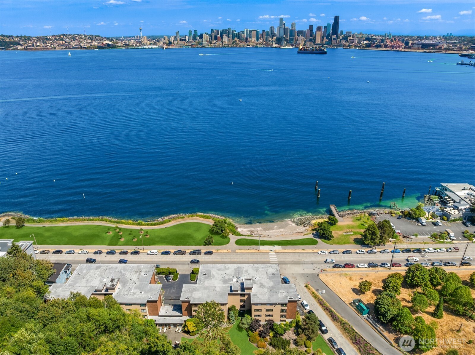 1737 Harbor Avenue SW Unit: S402