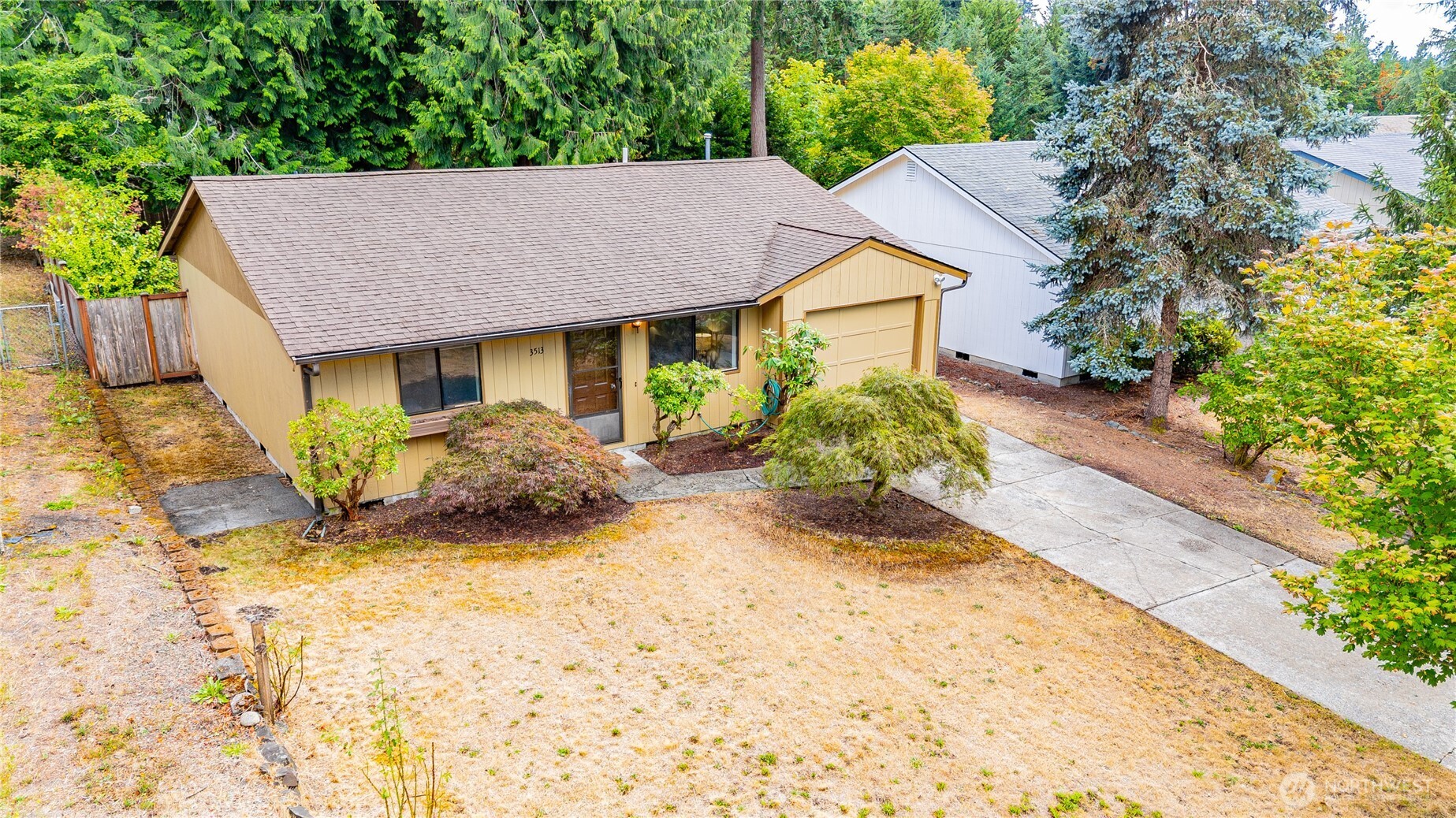 3513 Autumnwood Ct SE