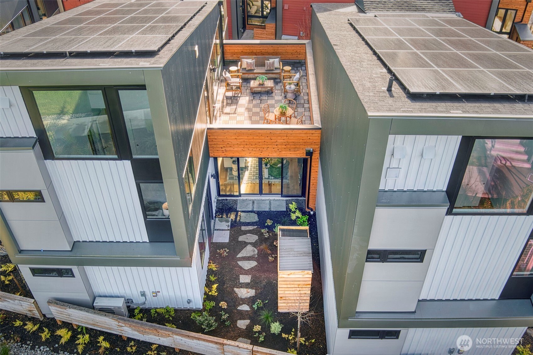 220 Canopy Path NW