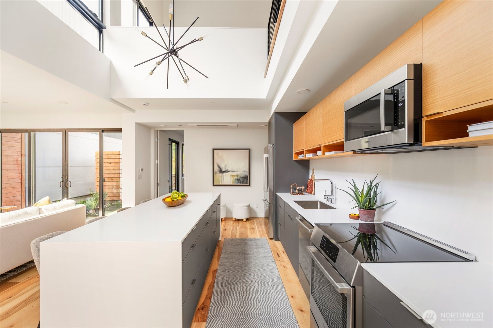 220 Canopy Path NW
