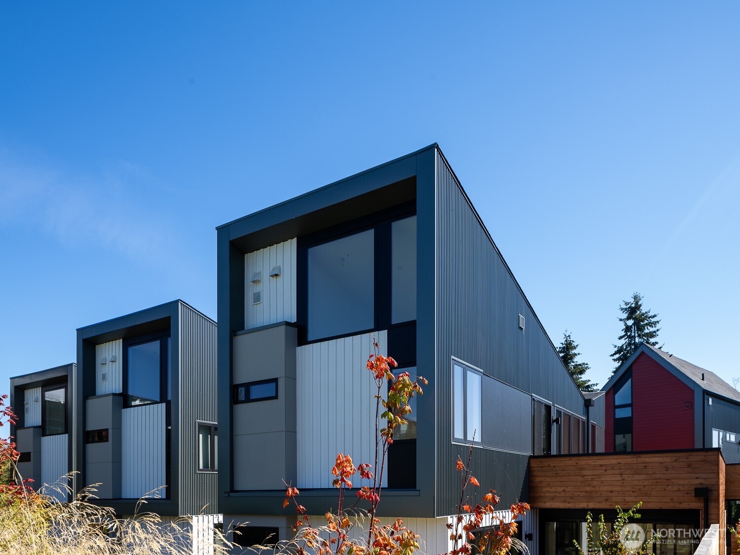 220 Canopy Path NW