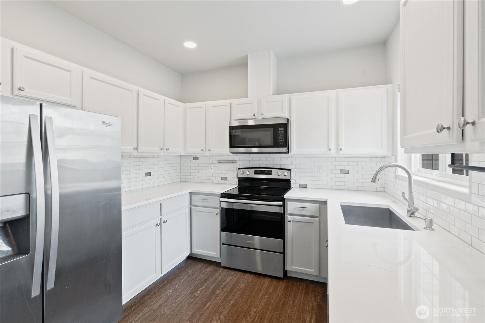 8629 240th Street SW Unit: B4