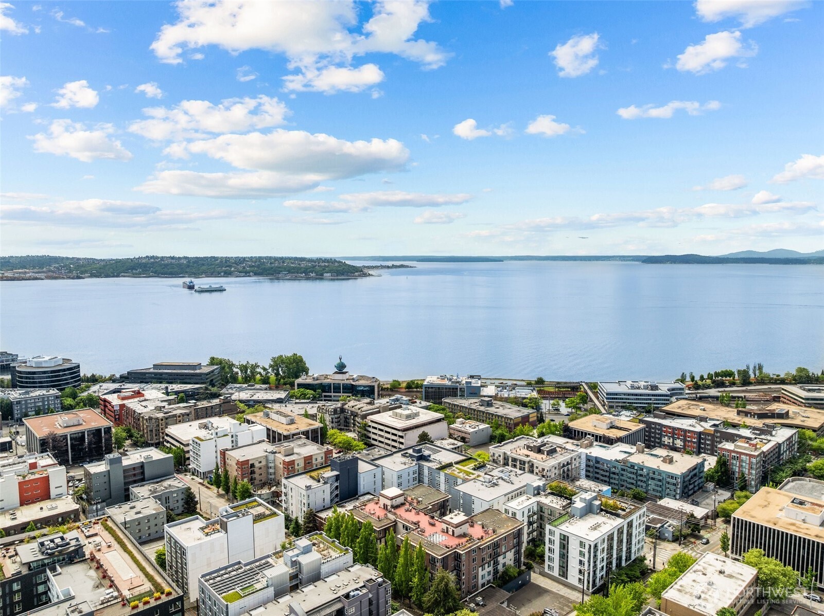 323 Queen Anne Avenue N Unit: 502