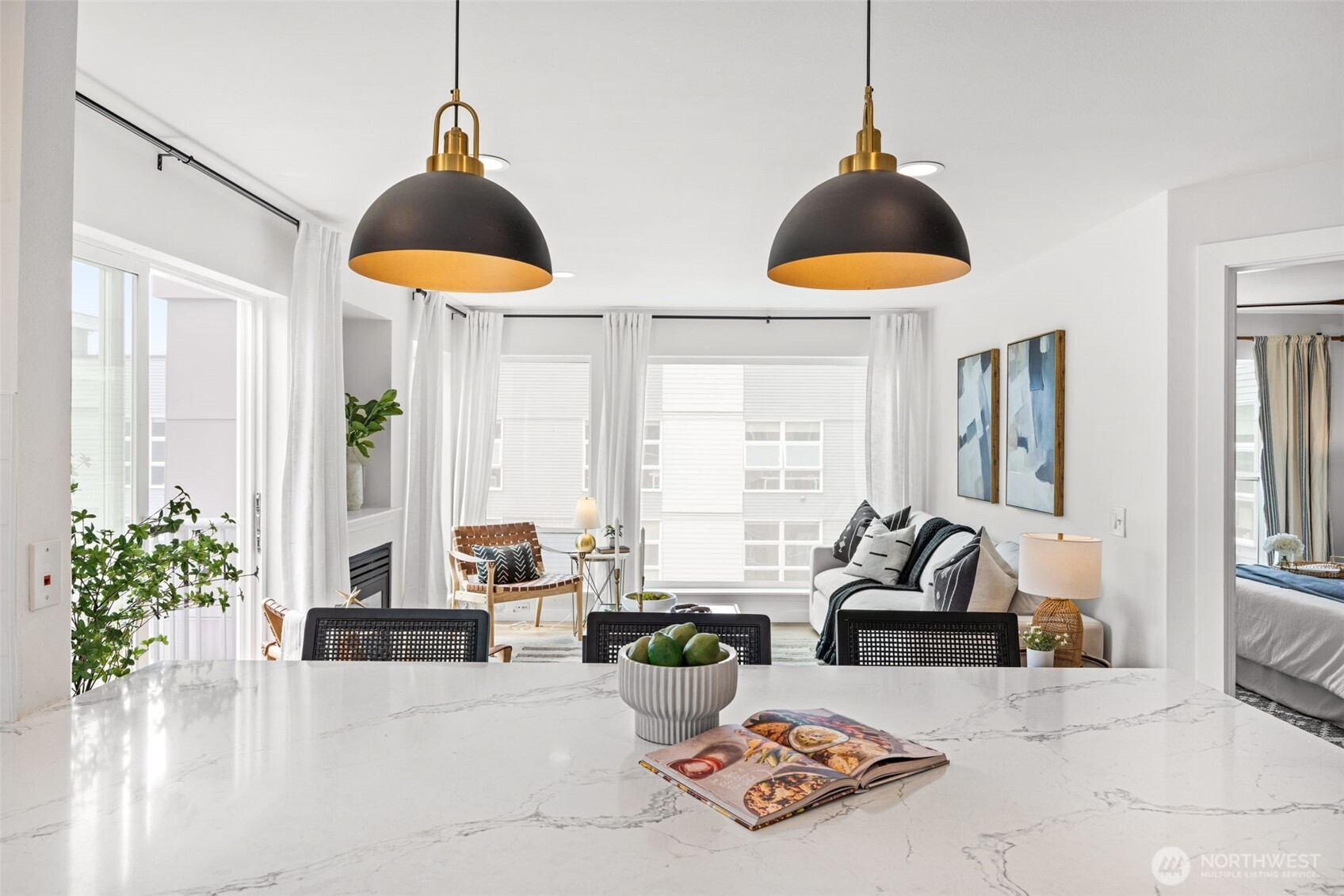 323 Queen Anne Avenue N Unit: 502