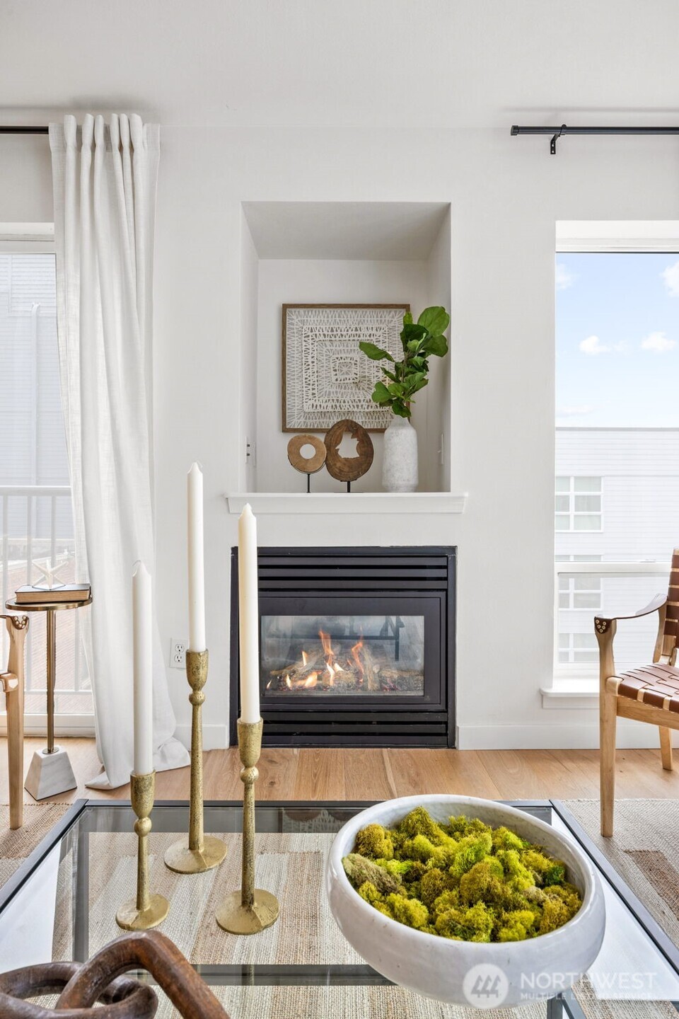 323 Queen Anne Avenue N Unit: 502