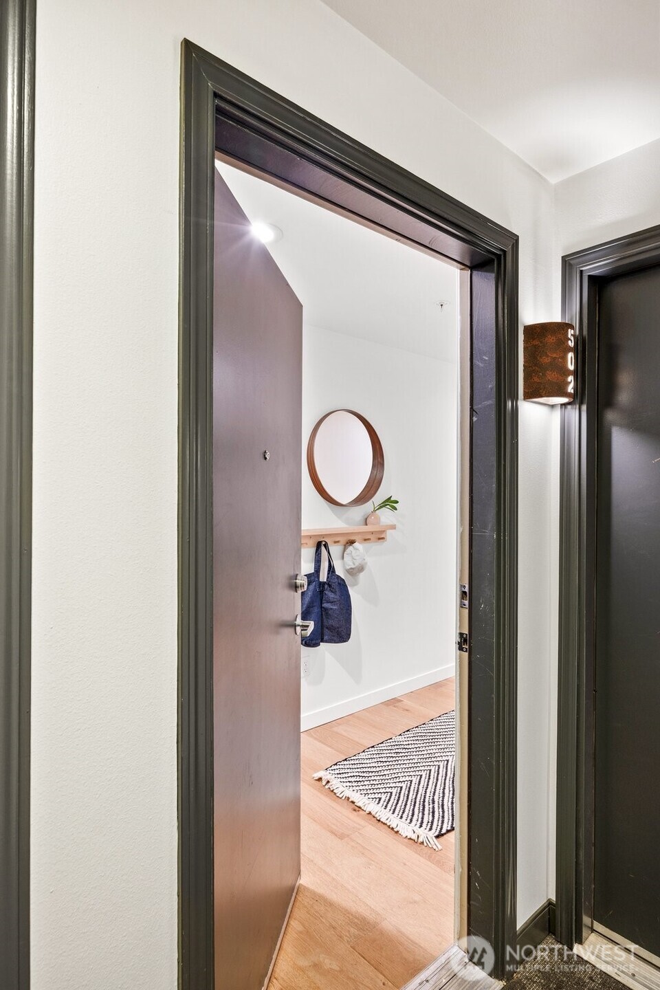 323 Queen Anne Avenue N Unit: 502