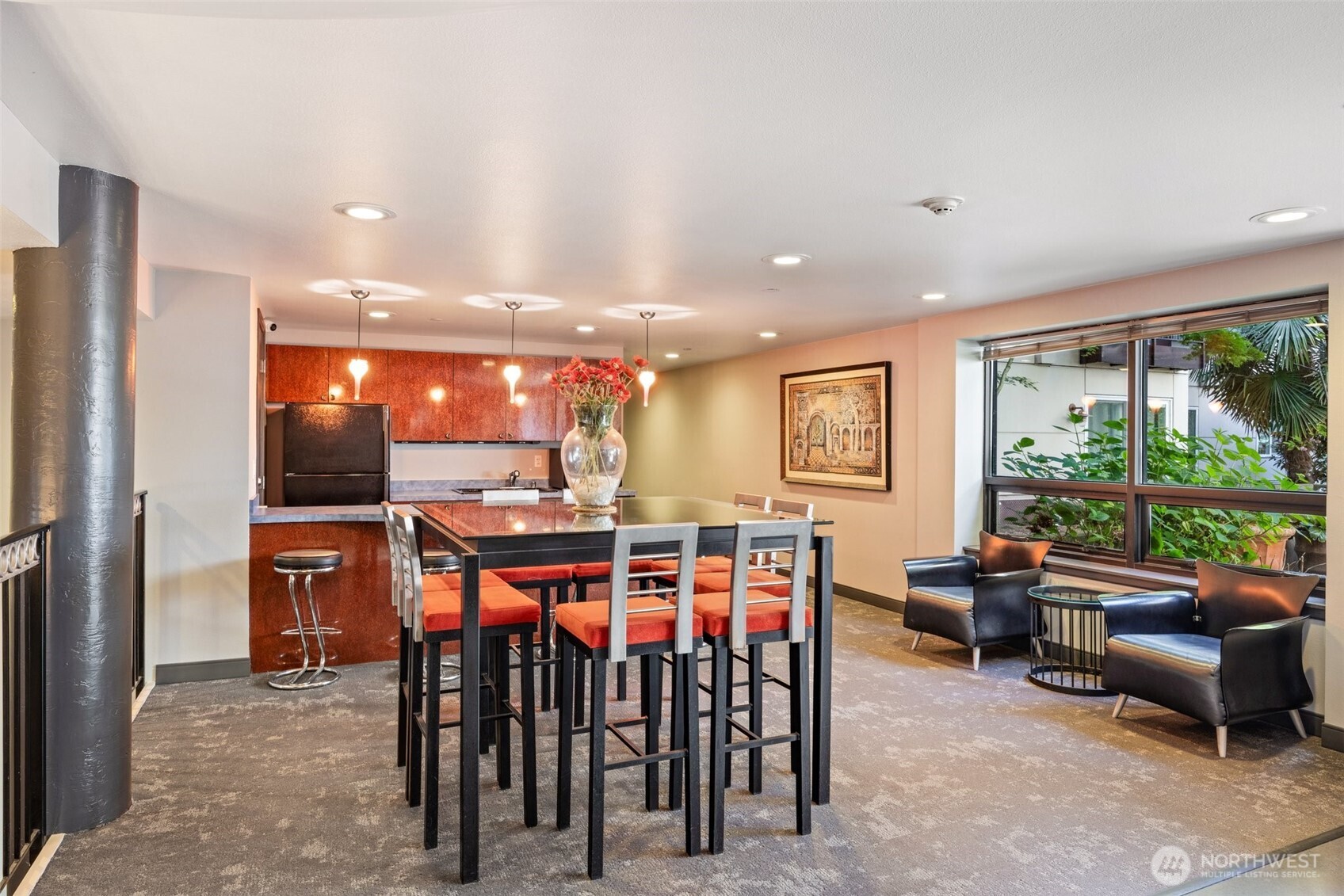 323 Queen Anne Avenue N Unit: 502