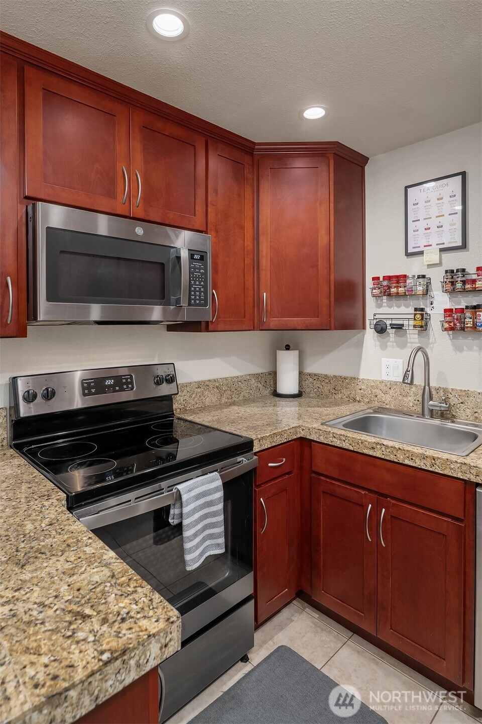 6404 137th Avenue NE Unit: 388