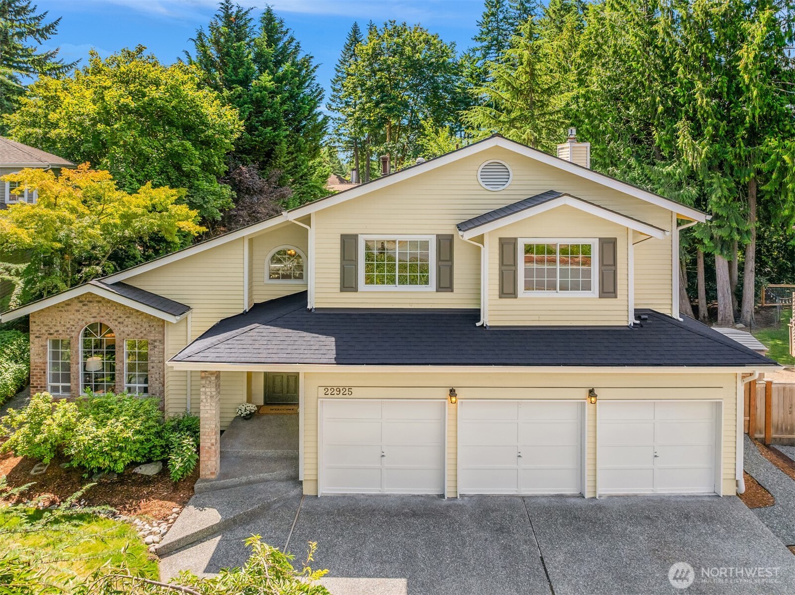 22925 NE 15th Place