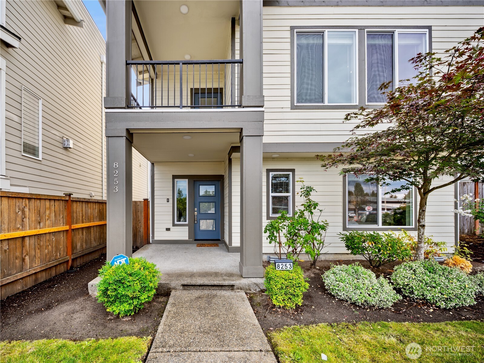 8253 S 118th Street