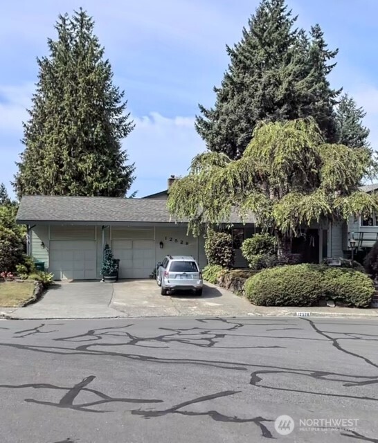 12528 SE 70th Street