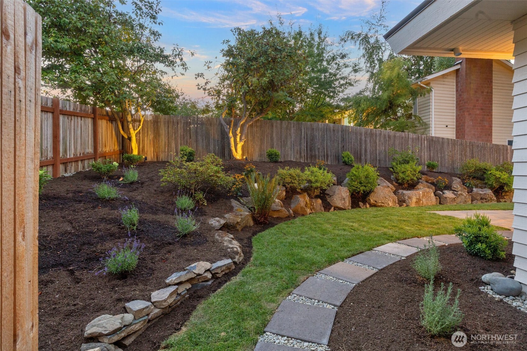 915 145th Place SE