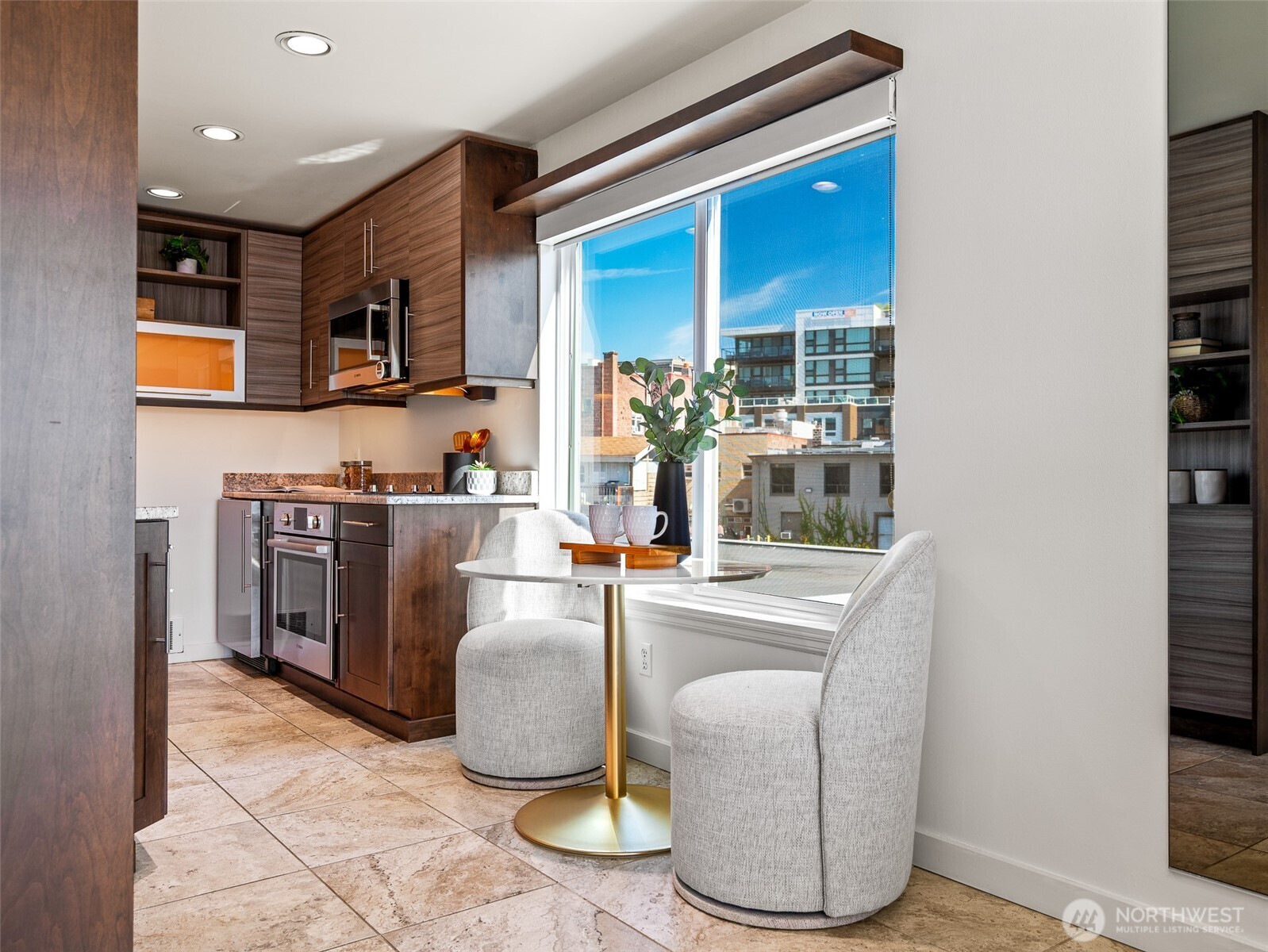 65 Kirkland Avenue Unit: 201