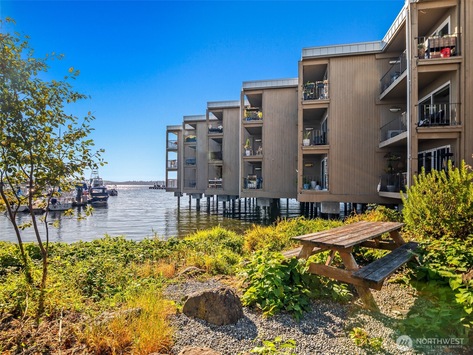 65 Kirkland Avenue Unit: 201