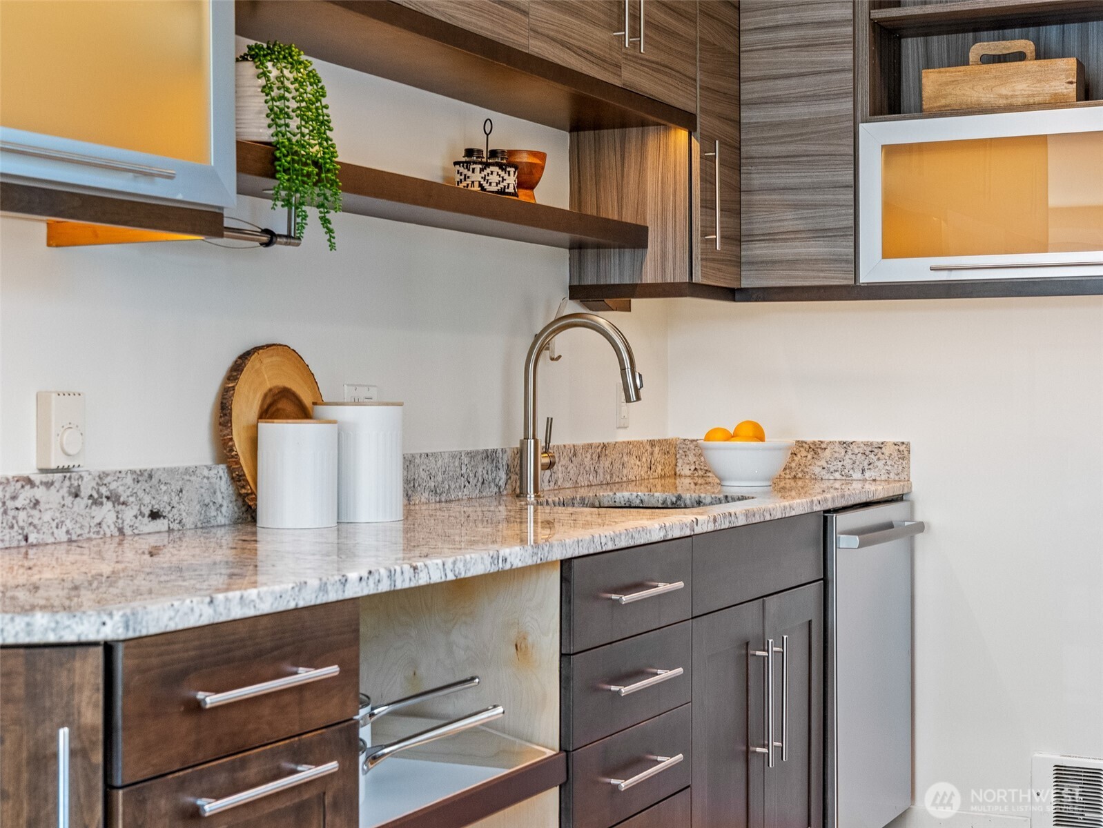 65 Kirkland Avenue Unit: 201